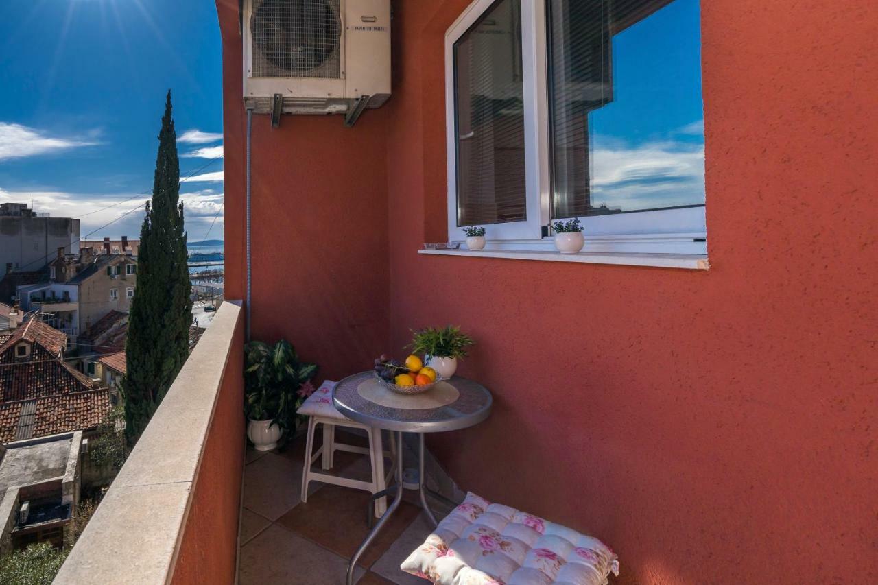 Apartment Old Town With Sea View Split Eksteriør bilde